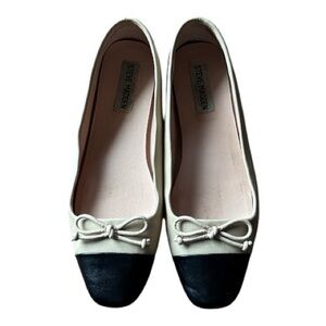 Steve Madden Cap Toe Women's Cream and Black Flats
